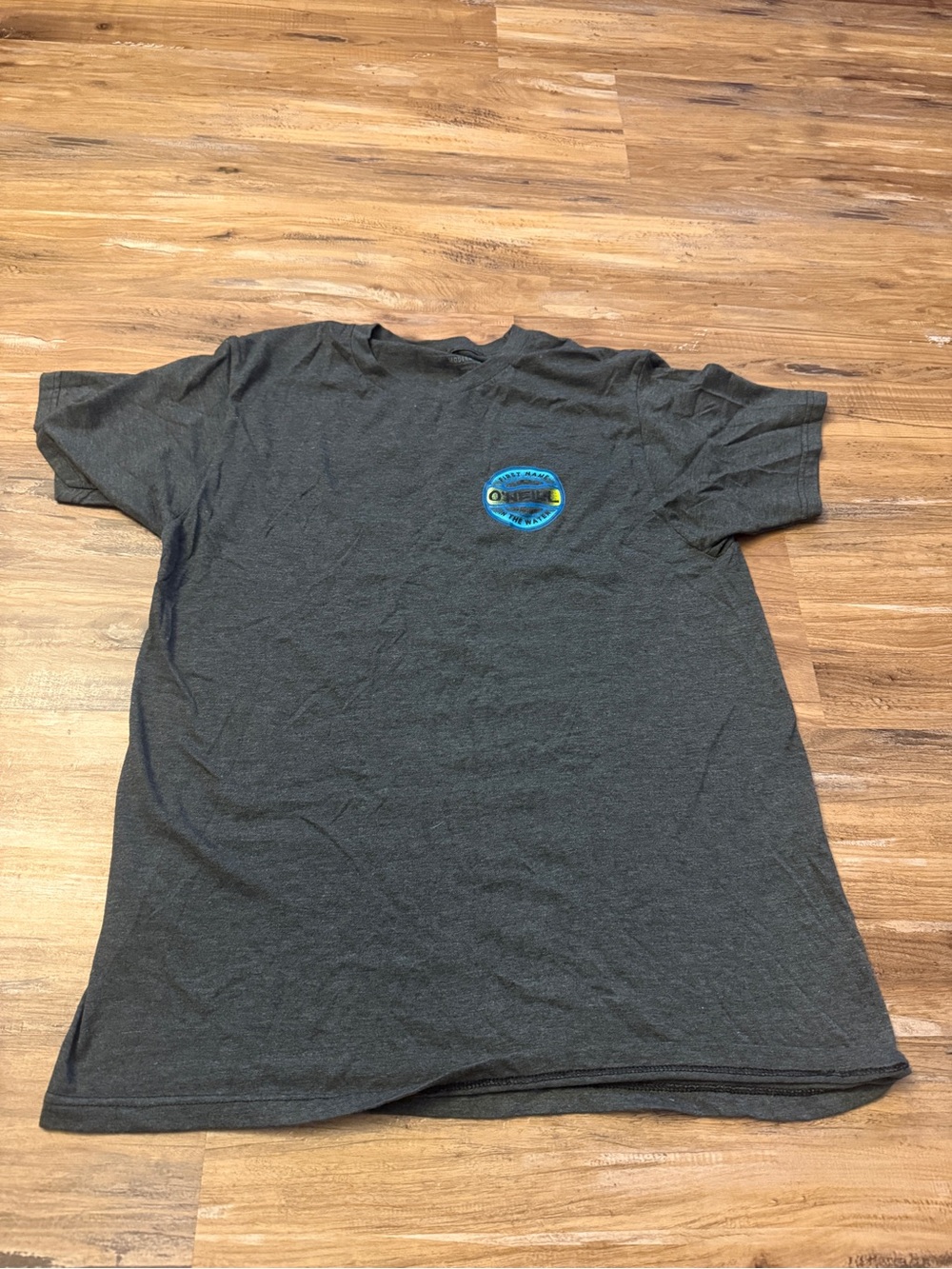 O'Neill Charcoal Short-Sleeve Tee with Blue Chest Emblem